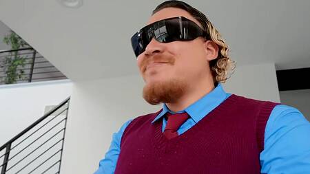 Слепой муж не знает, что жена трахается с двумя