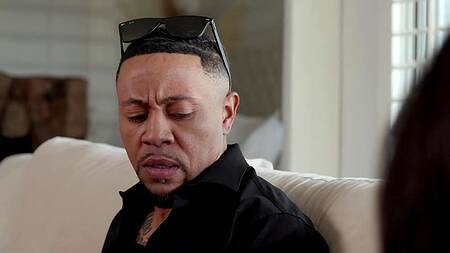 Белая красотка 18 лет соблазняет черного гангстера