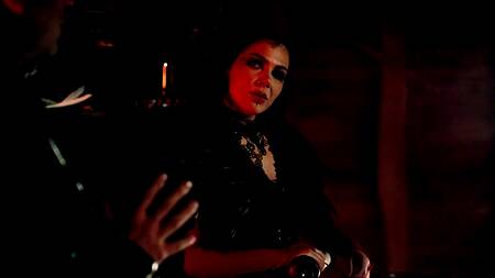 Красотка Валентина Наппи в порно пародии с анальным сексом