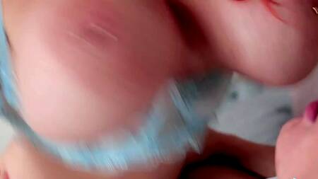 Заметила как пасынка возбуждает нижнее бельё и решила ему дать