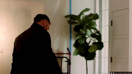 Сорвался и жестко поимел стервозную девушку