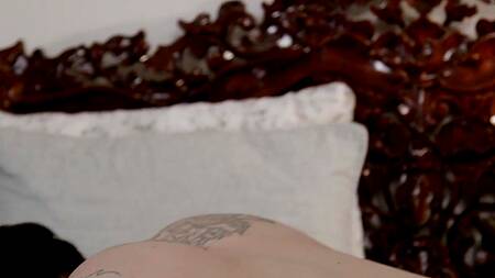 Красивая подруга дочери приходит в гости чтобы трахнуться