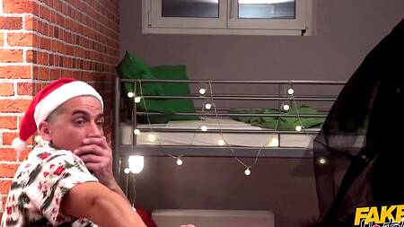 Администратор хостела страстно ебет разных телок - подборка