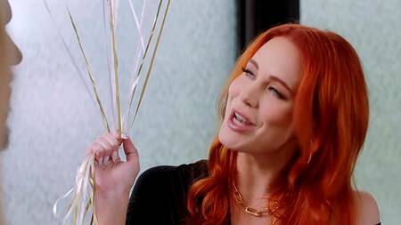 Зрелые подруги делят одного любовника с большим членом