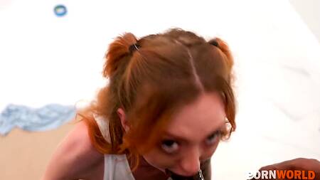 Так рыжая ещё не кончала - она пробует двойное проникновение