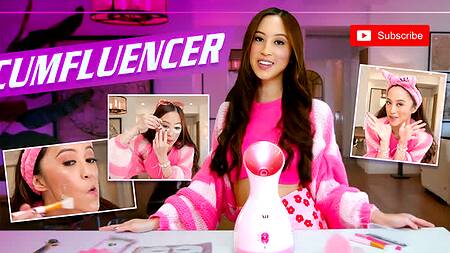 Милашка бьюти блогерша наслаждается жарким сексом с мужиком