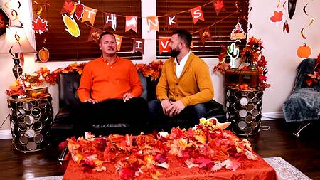 Худенькие падчерицы обмениваются отчимами и жарко ебутся