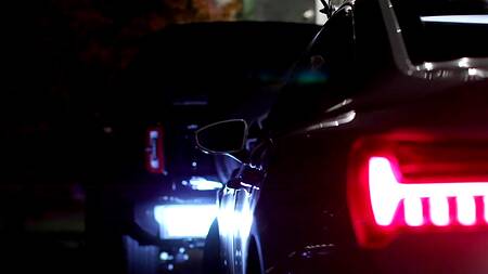 Богатые красотки соблазнят негра с большим членом на ЖМЖ