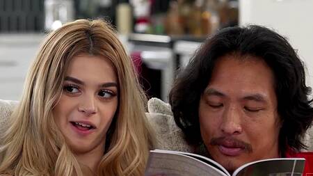 Новый год - прекрасное время, чтобы попробовать свингерский секс