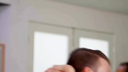 Изменил девушке с худенькой подружкой азиаткой