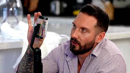 Устроила себе фотосессию и соблазнила парня на секс