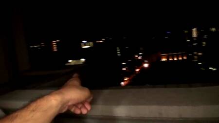 Показал милой японке свою квартиру и трахнул её на балконе