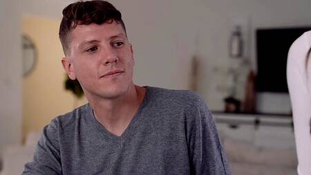 Хотела покататься на санках, но покаталась на члене сводного брата