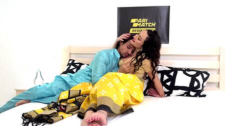 Трахнул индийскую девку большим членом и залил лицо спермой