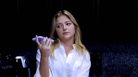 Остался с милой подругой девушки и трахнул её