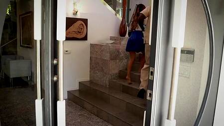 Милая жена азиатка ебется с негром пока муж в отключке