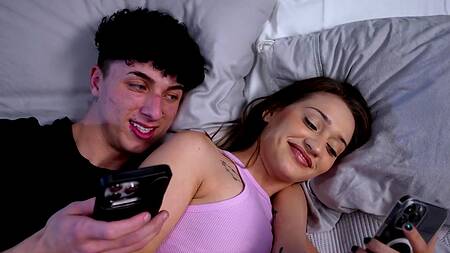 Выходные со сводной сестрой и страстный секс