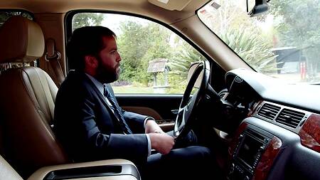 Муж работает, а жена трахается с негром