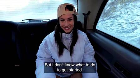 Милая студентка наслаждается большим хуем таксиста