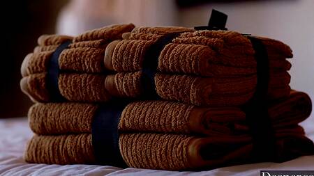 Муж на работу, а жена ебется с его младшим братом