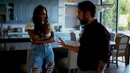 Пришел в гости к черной подруге жены и жарко её поимел