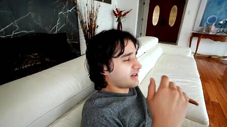 Ебется с пасынком в жопу, чтобы отучить его от мастурбации