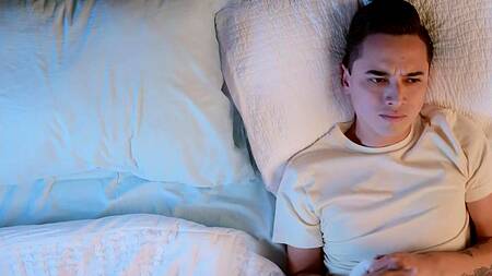 Парень на новый год трахает трех смазливых кузин