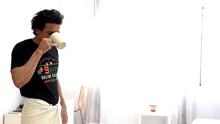 Домработница не выдержала и пописала на кухне