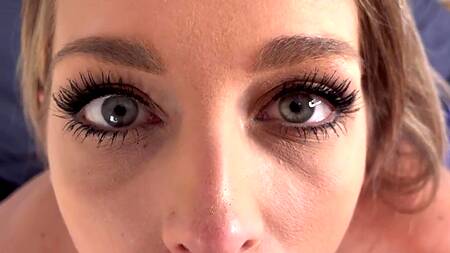 Подруга подвернула ногу и ей нужен секс, чтобы вылечиться