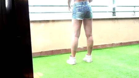 Подруга подвернула ногу и ей нужен секс, чтобы вылечиться