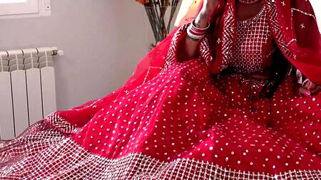 Индийская невеста наслаждается первым брачным сексом