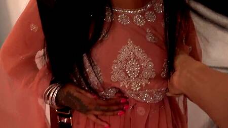 Наказывает толстым членом сводную сестру