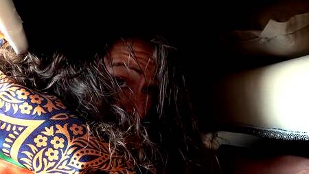 Горничная застряла? Отлично, можно её трахнуть