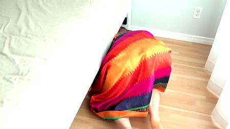 Горничная застряла? Отлично, можно её трахнуть