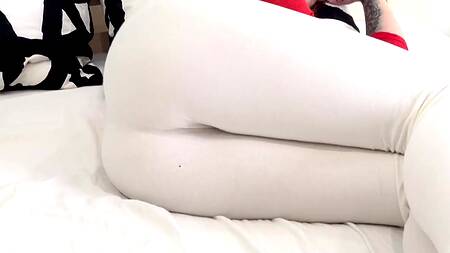 Индийская сводная сестра жарко трахается и лижет жопу брата