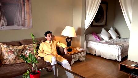 Зашел к соседке мусульманке и трахнул её раком на кухне