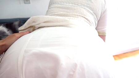 Зрелая мусульманка берет в рот член индийского парня