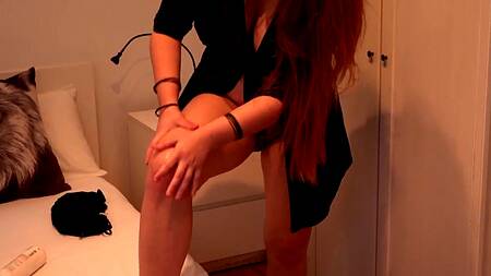 Разбудил сводную сестру и занялся с ней анальным сексом