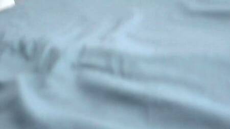 Рыженькая сводная сестра в розовой юбке возбуждает брата до придела