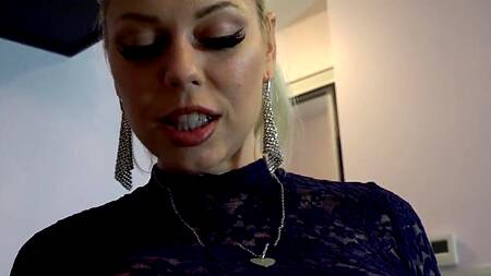 Анилингус блондинке приводит к страстному сексу