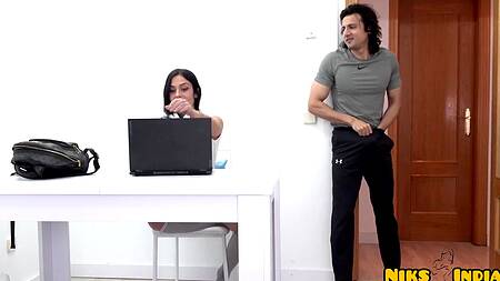 Сводная сестра должна минет, пора отдавать долг