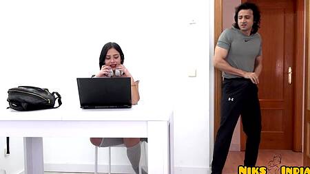 Сводная сестра должна минет, пора отдавать долг