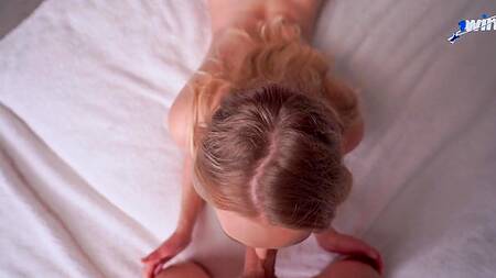 Пасынку исполняется 18, а он ещё не трахался, это нужно исправить