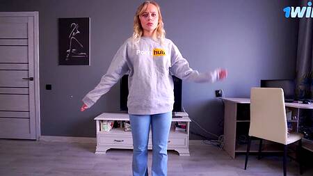 Отчим готов дать денег, но только после секса