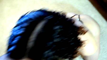 Сексуальная жена в развратной сетке соблазняет на интим