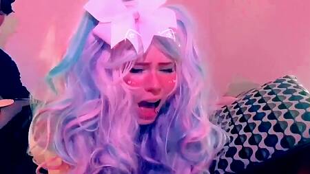 Ахэгао от сексуальной анимешницы в парике