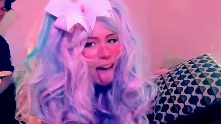 Ахэгао от сексуальной анимешницы в парике