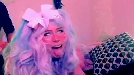 Ахэгао от сексуальной анимешницы в парике