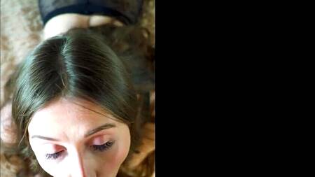 Рвет колготки брюнетки и жарко трахает её раком