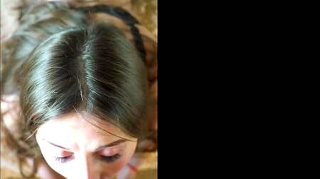 Рвет колготки брюнетки и жарко трахает её раком